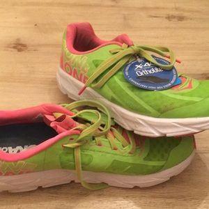 Hoka One One Tracers.